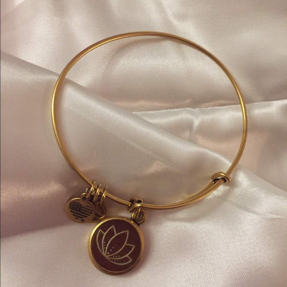 Alex and Ani LOTUS PEACE PETALS Charm Bangle